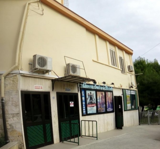 E 'Per grazia ricevuta' inaugurò il Cinema San Michele di Manfredonia |  BonCulture